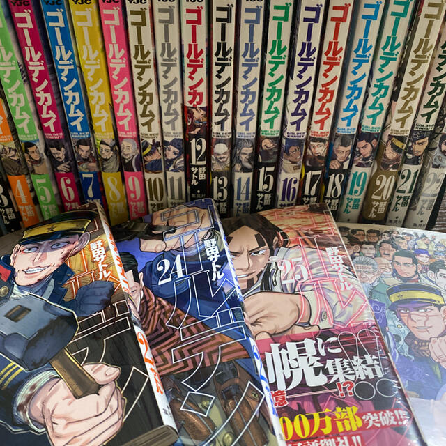 ゴールデンカムイ 全巻 公式ファンブックの通販 by かき🦔's shop|ラクマ
