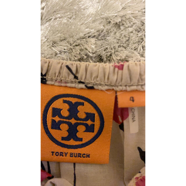 Tory Burch(トリーバーチ)のトリーバーチ　花柄 トップス レディースのトップス(シャツ/ブラウス(半袖/袖なし))の商品写真