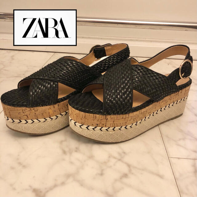 ZARA   厚底サンダル