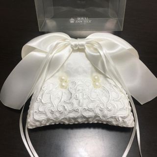 ヴェラウォン(Vera Wang)のリングピロー(リングピロー)