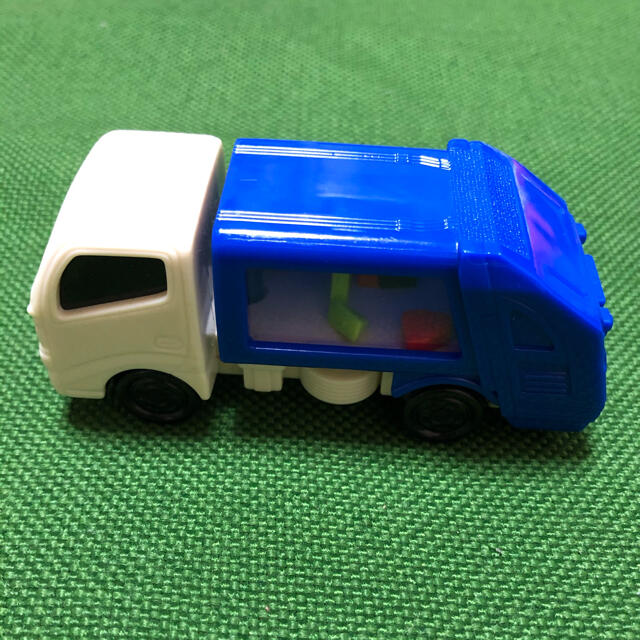 milk。様専用ページになります ハッピーセット トミカ ゴミ収集車 清掃車