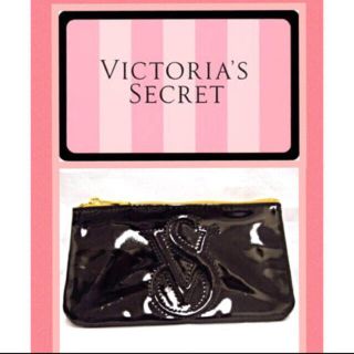 ヴィクトリアズシークレット(Victoria's Secret)の新品未使用 Victoria's Secret エナメルポーチ ❷(ポーチ)