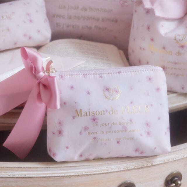 Maison de FLEUR(メゾンドフルール)のMaison de FLEUR♡さくらポーチ レディースのファッション小物(ポーチ)の商品写真