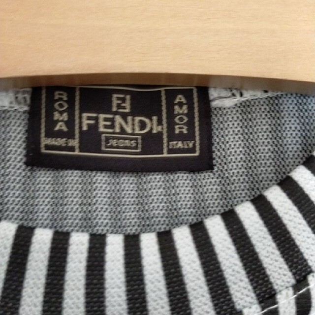 FENDI(フェンディ)のチコたん様☆FENDI　Tシャツ　美品☆ メンズのトップス(Tシャツ/カットソー(半袖/袖なし))の商品写真