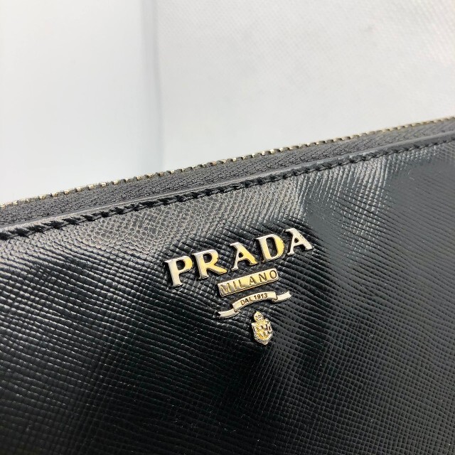 PRADA(プラダ)のブランドまっぴー様専用✨綺麗　PRADA　プラダ　長財布　ラウンドファスナー レディースのファッション小物(財布)の商品写真