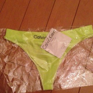 カルバンクライン(Calvin Klein)のネオンショーツ(その他)