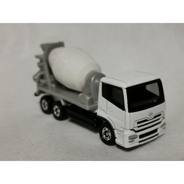 値下げ トミカ UDトラックス クオン ミキサー車 (白) 非売品 未使用の 値下げ トミカ UDトラックス クオン ミキサー車 (白) 非売品 未使用の