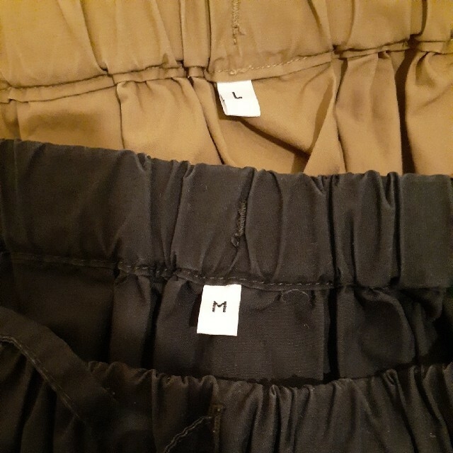 MUJI (無印良品)(ムジルシリョウヒン)のコットン　スカート　無印良品　ブラック　ベージュ　セット　ギャザー　フレア レディースのスカート(ロングスカート)の商品写真