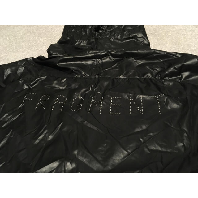 FRAGMENT PACKABLE HOODIE ブラック メンズのジャケット/アウター(マウンテンパーカー)の商品写真