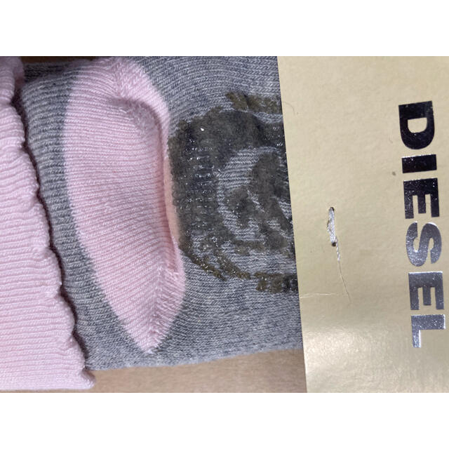 DIESEL(ディーゼル)のDIESELベビーソックス2点セット キッズ/ベビー/マタニティのこども用ファッション小物(靴下/タイツ)の商品写真