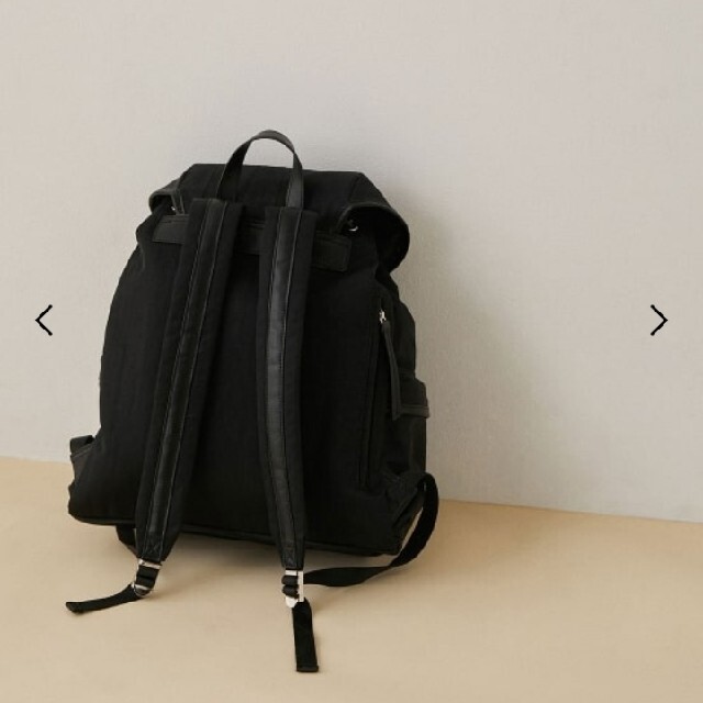 Adam et Rope'(アダムエロぺ)のアダムエロペ　マルチポケットバックパック レディースのバッグ(リュック/バックパック)の商品写真