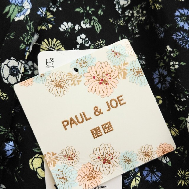 PAUL & JOE(ポールアンドジョー)の【新品タグ付き】UNIQLO×PAUL＆JOE ブラウス XL ブラック レディースのトップス(シャツ/ブラウス(長袖/七分))の商品写真