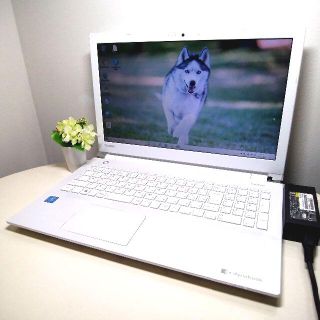 トウシバ(東芝)の☆超美品！！☆2017年購入！東芝dynabook　ホワイト☆オフィス☆カメラ☆(ノートPC)