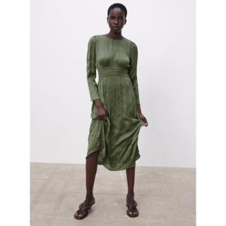 ザラ(ZARA)のミディ丈サテンワンピース ZARA(ロングワンピース/マキシワンピース)