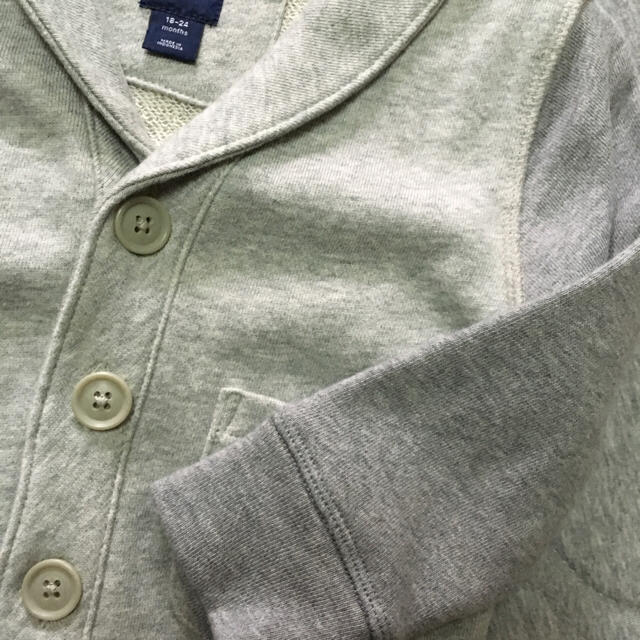 babyGAP(ベビーギャップ)の未使用★GAPスウェットカーディガンZARAユニクロ キッズ/ベビー/マタニティのベビー服(~85cm)(シャツ/カットソー)の商品写真