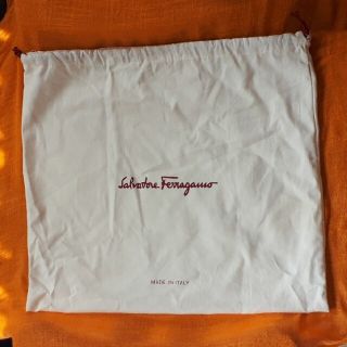 サルヴァトーレフェラガモ(Salvatore Ferragamo)の専用です　フェラガモ　袋　Ferragamo(ショップ袋)