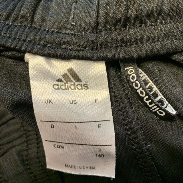adidas(アディダス)のadidas アディダス ハーフパンツ　160 黒 キッズ/ベビー/マタニティのキッズ服男の子用(90cm~)(パンツ/スパッツ)の商品写真