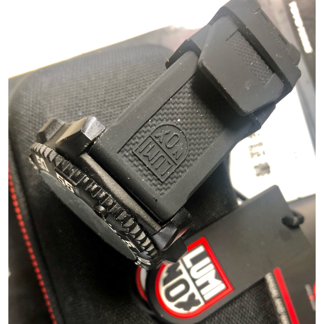 Luminox(ルミノックス)のjapan限定LUMINOXレッドハンドリミテッドバッテリ交換極美品46200円 メンズの時計(腕時計(アナログ))の商品写真