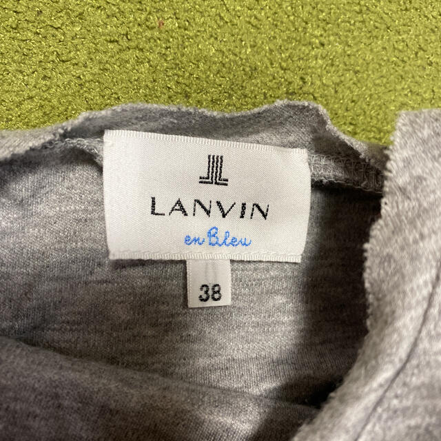 LANVIN en Bleu(ランバンオンブルー)の２５日のみ！特別最終価格！ランバンオンブルー！グレー黒リボンカットソー レディースのトップス(カットソー(半袖/袖なし))の商品写真