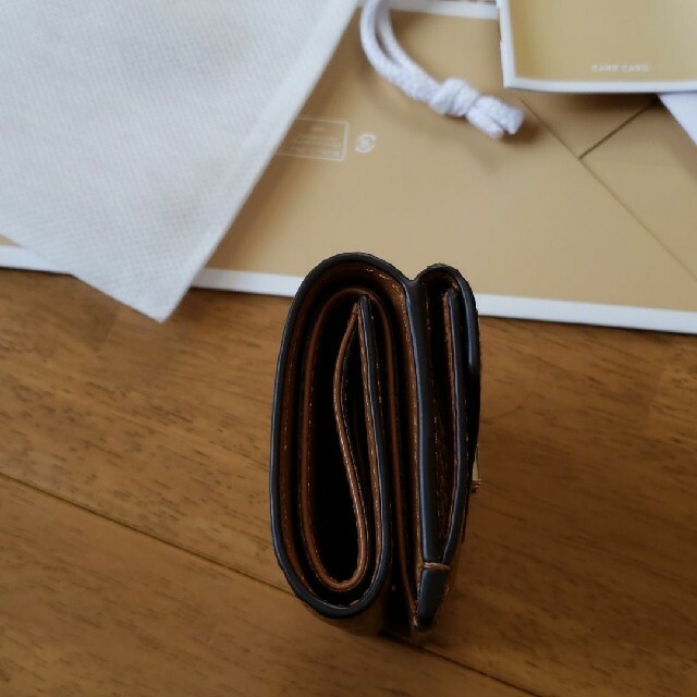 Michael Kors(マイケルコース)の新品未使用MICHAEL KORS トライフォールドフラップ ウォレットスモール レディースのファッション小物(財布)の商品写真