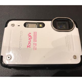 オリンパス(OLYMPUS)の値下げOLYMPUS TG-620 1200万画素 防水 耐落下衝撃 (コンパクトデジタルカメラ)