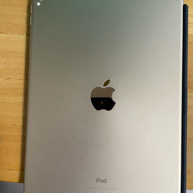 iPad pro 10.5inc wifi256＋Smart Keyboard 1