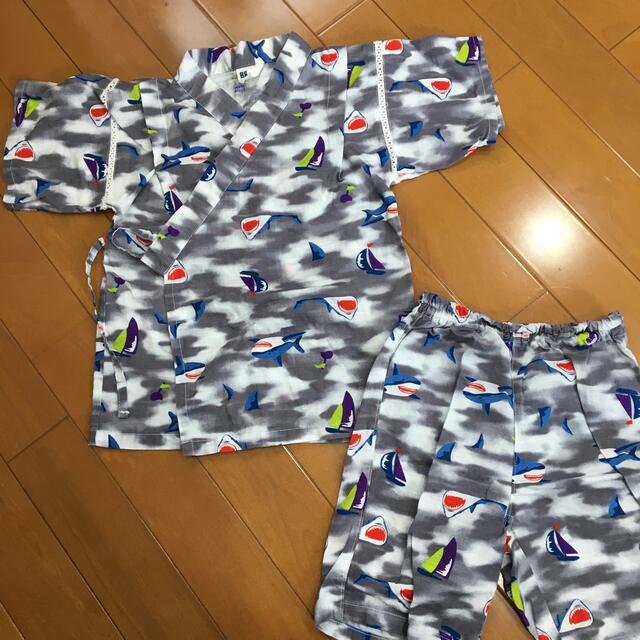 BREEZE(ブリーズ)のブリーズ　甚平　サメ柄　120㎝ キッズ/ベビー/マタニティのキッズ服男の子用(90cm~)(甚平/浴衣)の商品写真