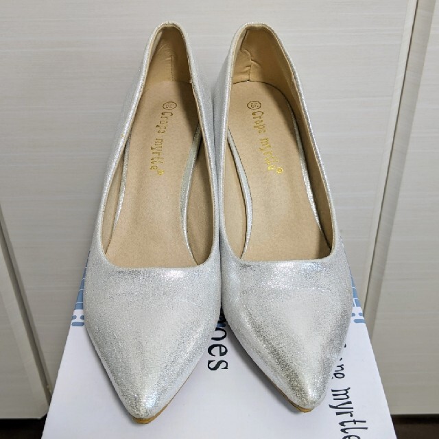 シルバー パンプス ８cmヒール レディースの靴/シューズ(ハイヒール/パンプス)の商品写真