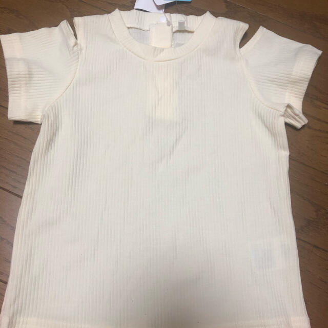 西松屋(ニシマツヤ)の新品　リブ Tシャツ　ショートパンツ　夏服　まとめ売り　95 キッズ/ベビー/マタニティのキッズ服女の子用(90cm~)(Tシャツ/カットソー)の商品写真