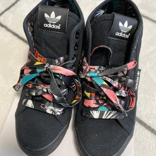 アディダス(adidas)のadidasインヒールスニーカー(スニーカー)