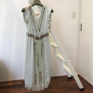 フィロソフィーアルベルタフェレッティー(PHILOSOPHY DI ALBERTA FERRETTI)の【お値下げ】ハイブランド　シルクドレス（イタリア製）(ミディアムドレス)