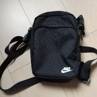 ナイキ(NIKE)のナイキのサコッシュ(ショルダーバッグ)