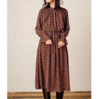 ナチュラルクチュール(natural couture)の‼️期間限定価格‼️ナチュラルクチュール　花柄ワンピ(ロングワンピース/マキシワンピース)