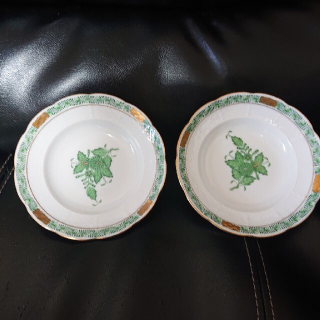 ヘレンドアポニーグリーンの小皿