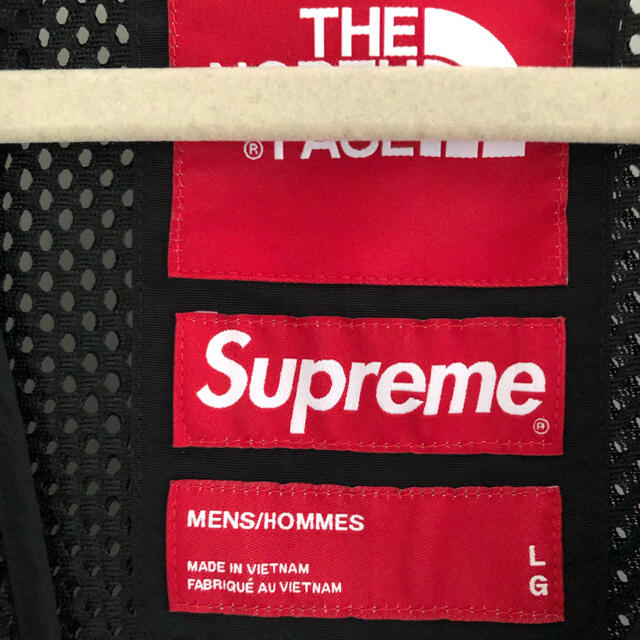 Supreme(シュプリーム)のsupreme north face cargo vest メンズのトップス(ベスト)の商品写真