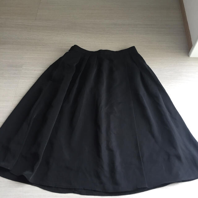 GU(ジーユー)のイージーフレアスカート レディースのスカート(ひざ丈スカート)の商品写真