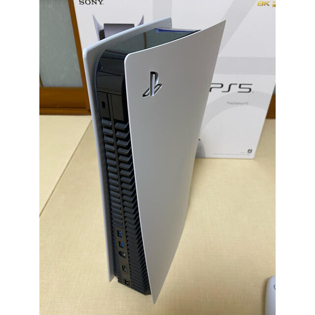 Plantation(プランテーション)のSONY PlayStation5 CFI-1000A01 エンタメ/ホビーのゲームソフト/ゲーム機本体(家庭用ゲーム機本体)の商品写真