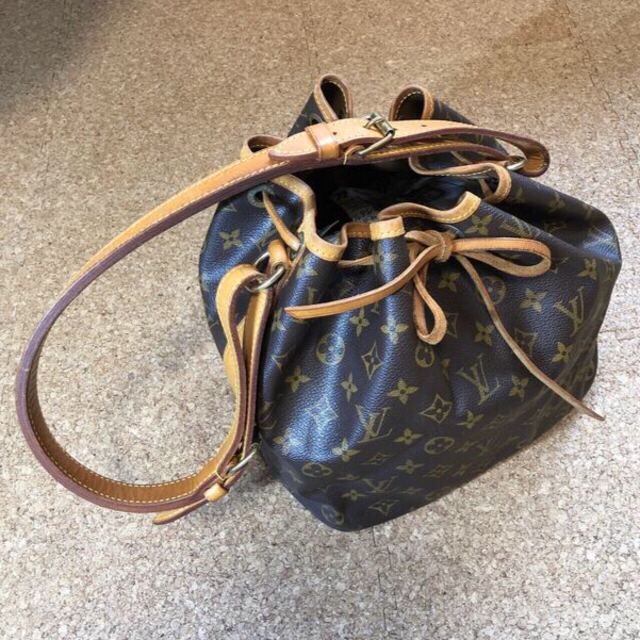 ルイヴィトン モノグラム　巾着 LOUIS VUITTON ノエ　プチノエ