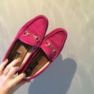 グッチ(Gucci)のGUCCI ホースビット ローファー ピンク(ローファー/革靴)