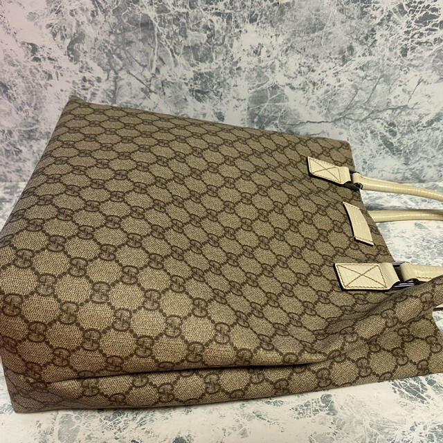 Gucci(グッチ)の正規品/良品/GUCCI/GGスプリーム/トートバック/ワンショルダーバック レディースのバッグ(トートバッグ)の商品写真