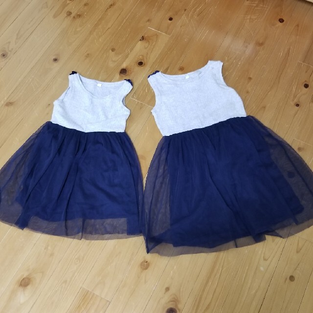 ユニクロ 姉妹セット キッズ/ベビー/マタニティのキッズ服女の子用(90cm~)(ワンピース)の商品写真