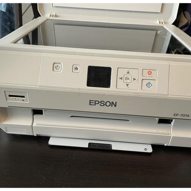 EPSON(エプソン)のエプソン プリンター インクジェット複合機 カラリオ EP-707A スマホ/家電/カメラのPC/タブレット(PC周辺機器)の商品写真