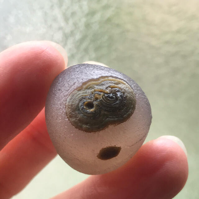 ゴビ石−539 ゴビ瑪瑙　眼石　透明な球