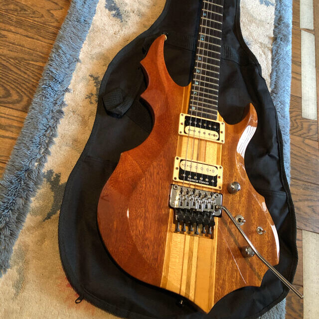 ESP(イーエスピー)のESP EDWARDS FOREST 楽器のギター(エレキギター)の商品写真