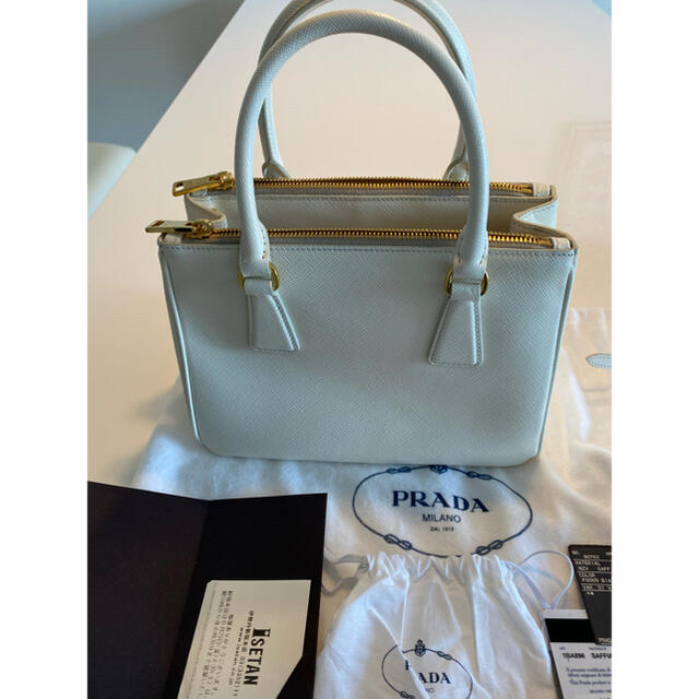 プラダPRADA ガレリア サフィアーノミニバッグ ホワイト
