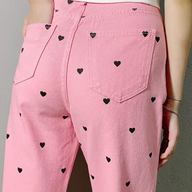 LAZY OAF(レイジーオーフ)のハート刺繍ピンクパンツ➳♡ レディースのパンツ(デニム/ジーンズ)の商品写真