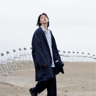 アーバンリサーチドアーズ(URBAN RESEARCH DOORS)のTHEE oversize gown NAVY(ガウンコート)