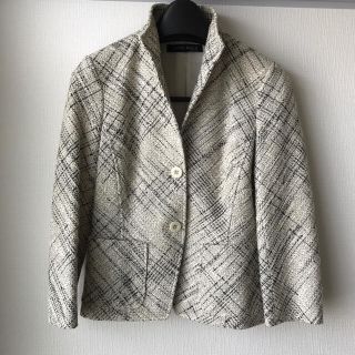 アンクライン(ANNE KLEIN)のANNE KLEIN ツイードジャケット★9号サイズ(ノーカラージャケット)