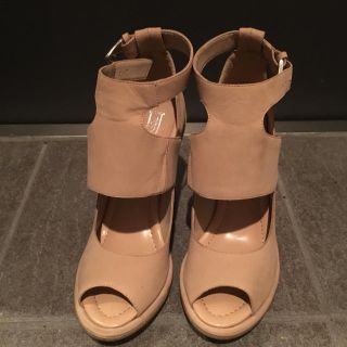 トップショップ(TOPSHOP)の未使用 トップショップ 太ヒール パンプス ブーサン(ハイヒール/パンプス)