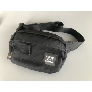 ハーシェル(HERSCHEL)のショルダーバッグ　HERSCHEL 黒 (ウエストポーチ)